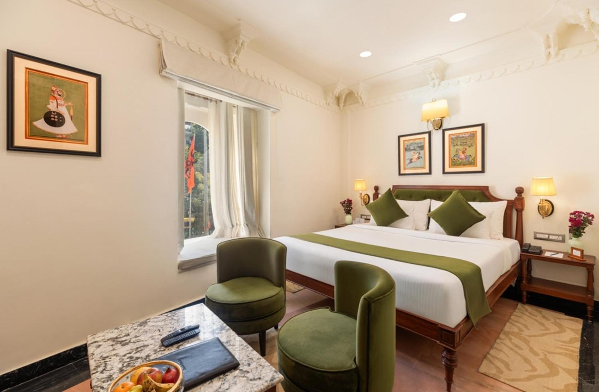 Chunda Haveli Hotel Удайпур Екстериор снимка